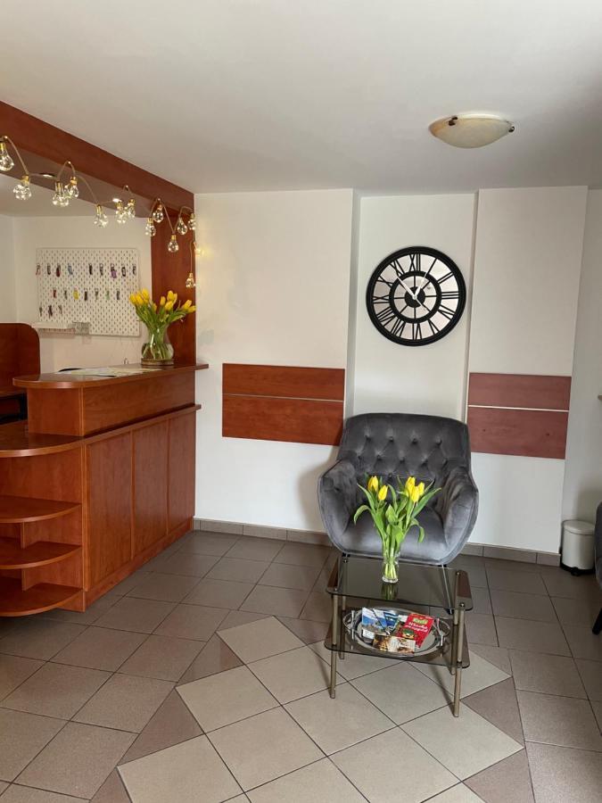 Guest house Mira 200 Metrow Od Morza